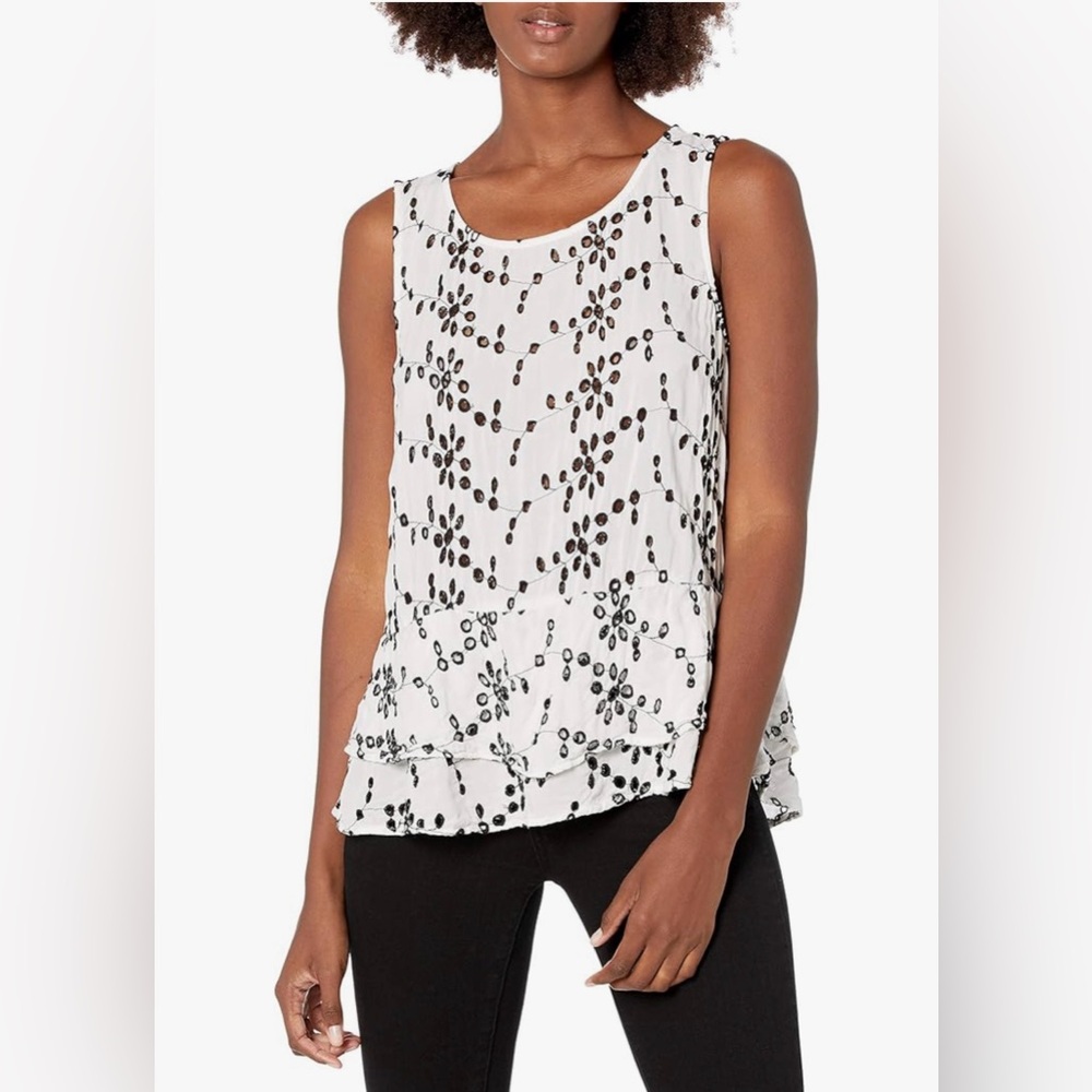 Anthropologie - Velvet by Graham & Spencer Eyelet Peplum Shell Tank